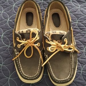 Black & leopard print Sperrys